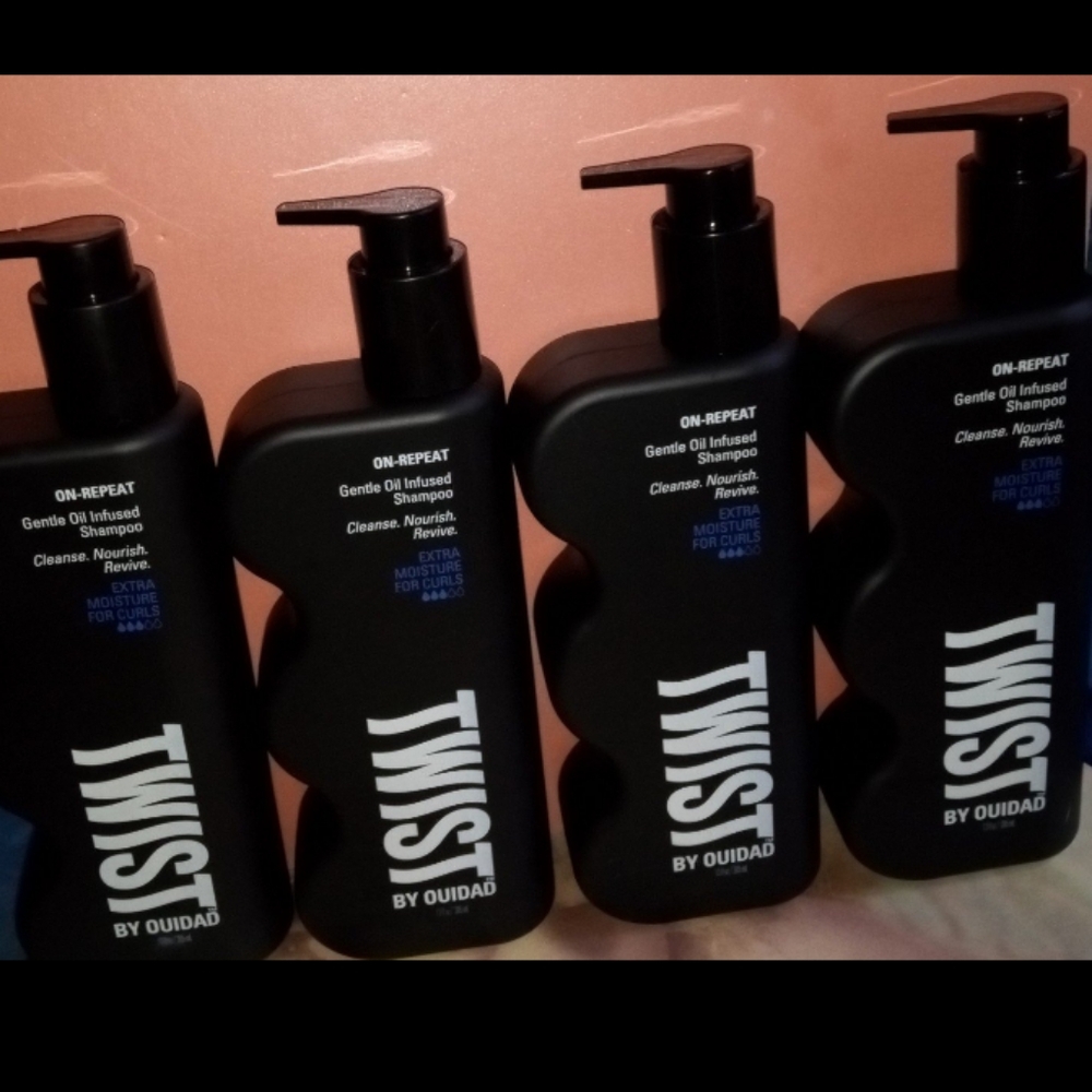 TWIST On-repeat Gentle Oil Infused Shampoos x4 bottles- 13 ounces each NEW